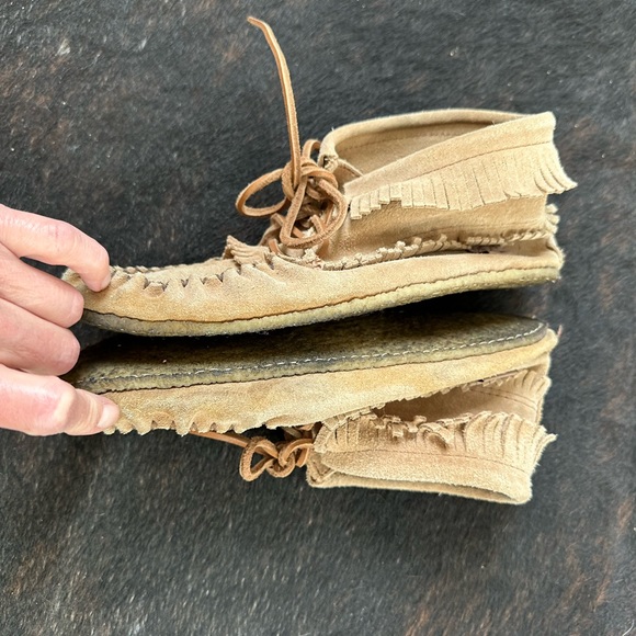 Suede moccasins - women’s size 9 - Picture 4 of 5